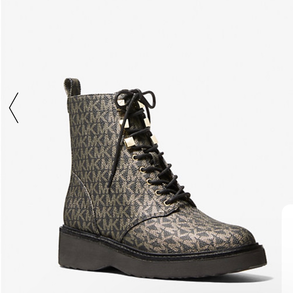 MICHAEL KORS
Haskell Metallic Logo Combat Boot✨brand new